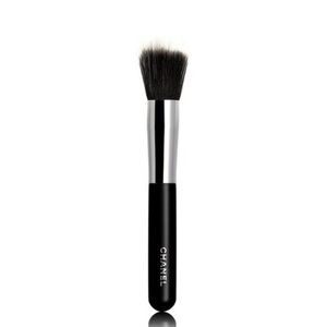 Chanel Foundation Powder Brush 7